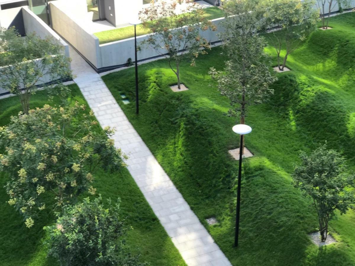 New Modern Urban Apartment Bratislava Exterior foto